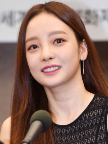 ク ハラの自殺は元彼氏によりリベンジポルノと親友ソルリの死が引き金