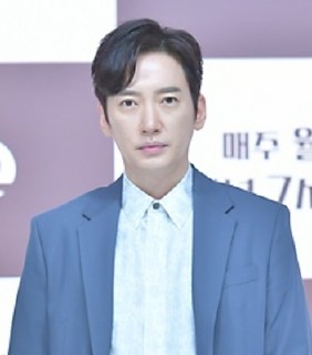 イ サンボ 40代の韓国俳優の正体判明 韓国ドラマ ミス モンテ クリスト 出演